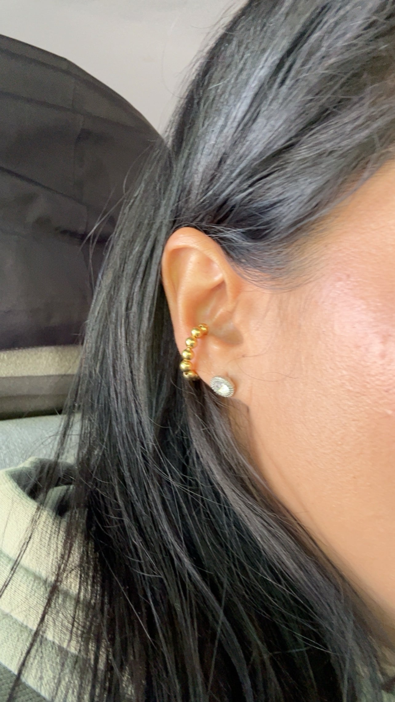 “Eleva tu Outfit con este Earcuff Chic 💫”