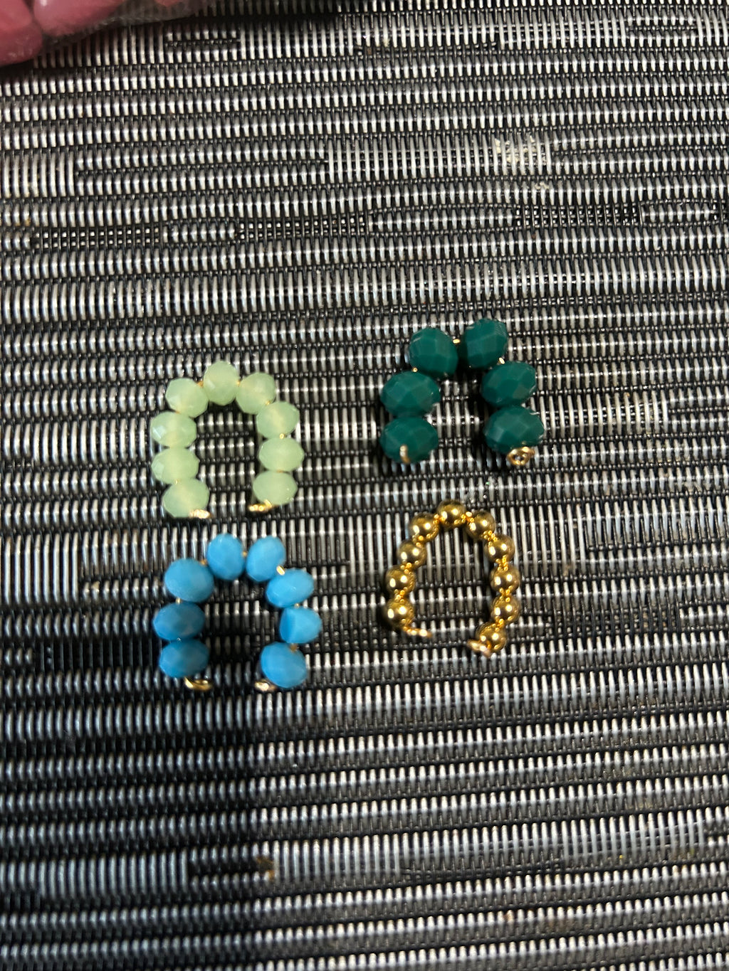 “Eleva tu Outfit con este Earcuff Chic 💫”